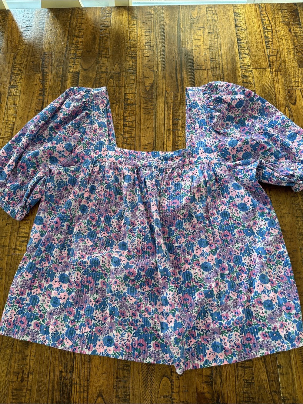 Vineyard Vines 🐳Floral Puff-Sleeve Square Neck Top